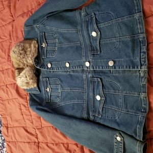 Denim coat with faux fur collar